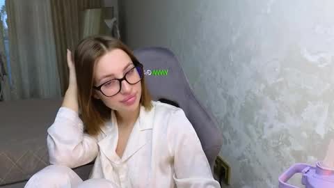 Snapshot of jessica_hanson chatting on October 2025 06:12:01 AM Jessy online show from October 2025 06:12:01 AM