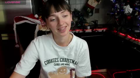 Snapshot of jessicaforris chatting on December 2024 10:53:02 AM jessicaforris online show from December 2024 10:53:02 AM