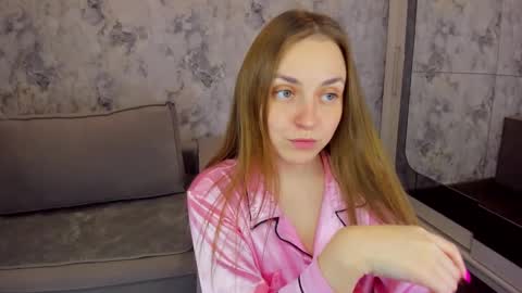 JESSICA online show from February 2025 02:37:01 PM
