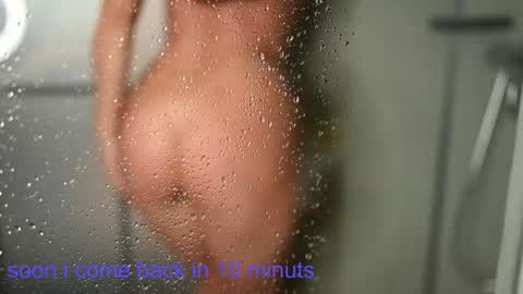 Snapshot of jessicallo chatting on October 2025 04:46:02 AM Jess online show from October 2025 04:46:02 AM