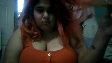 Snapshot of jessicarabbits4 chatting on December 2024 09:53:02 PM dovedianna online show from December 2024 09:53:02 PM