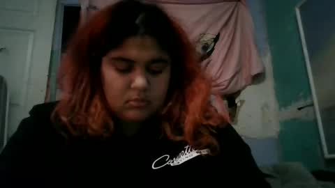 Snapshot of jessicarabbits4 chatting on December 2024 11:19:02 PM dovedianna online show from December 2024 11:19:02 PM