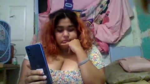 Snapshot of jessicarabbits4 chatting on September 2025 12:59:02 AM dovedianna online show from September 2025 12:59:02 AM