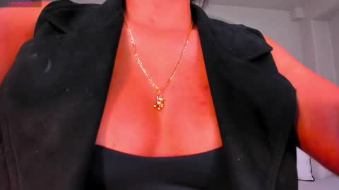 Snapshot of jessicawilliams1 chatting on October 2025 09:40:01 AM JESS online show from October 2025 09:40:01 AM