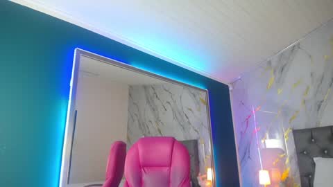 Snapshot of jessie_williams_01 chatting on January 2025 07:03:01 AM Your Sweet Angel online show from January 2025 07:03:01 AM