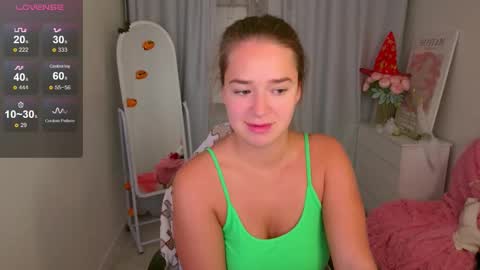 Snapshot of jessiestarz chatting on October 2025 01:59:02 PM Jessi online show from October 2025 01:59:02 PM