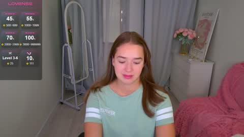 Snapshot of jessiestarz chatting on November 2025 02:43:02 PM Jessi online show from November 2025 02:43:02 PM