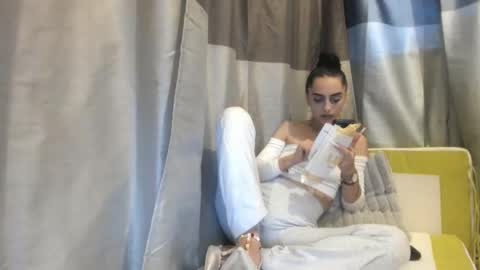 Snapshot of jessystarrr chatting on October 2025 03:34:04 PM Jessy online show from October 2025 03:34:04 PM