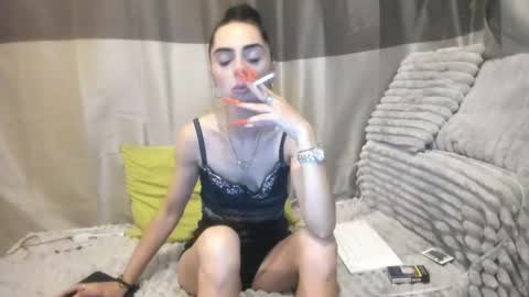 Snapshot of jessystarrr chatting on October 2025 05:04:01 PM Jessy online show from October 2025 05:04:01 PM