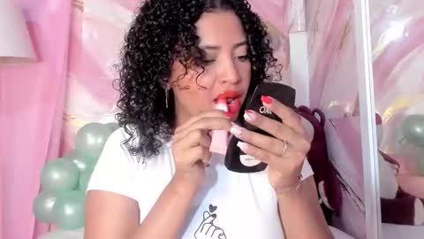 Snapshot of jessyzoe chatting on October 2025 02:07:01 PM Jessy online show from October 2025 02:07:01 PM