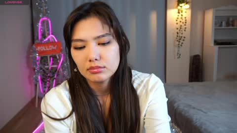 Hi all. My name is Naomi and Im glad to see you in my room  online show from December 2024 06:06:01 PM