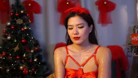 Hi all. My name is Naomi and Im glad to see you in my room  online show from December 2024 07:17:02 PM
