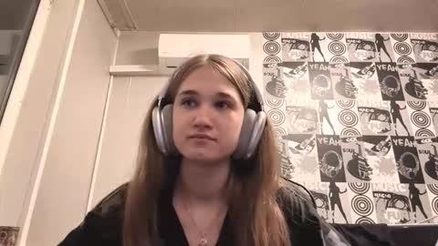 Snapshot of jewelldurham chatting on November 2025 02:38:01 PM Helgi online show from November 2025 02:38:01 PM