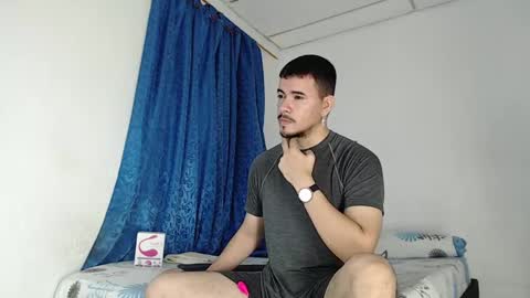 Juan David online show from October 2025 12:30:02 AM