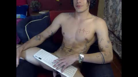 Snapshot of jffer_slhom chatting on October 2025 08:07:02 PM jffer_slhom online show from October 2025 08:07:02 PM