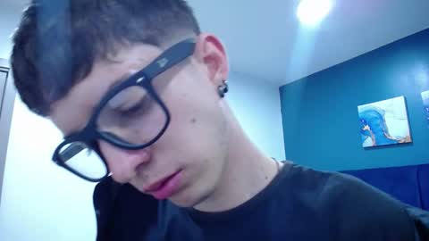 Jheampiero online show from October 2025 02:23:02 PM