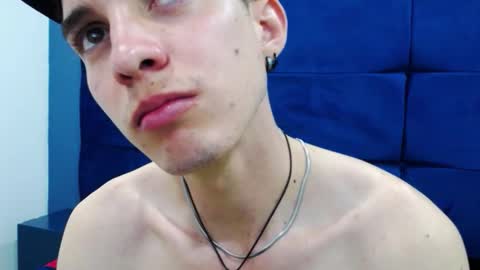 Jheampiero online show from October 2025 03:10:01 PM