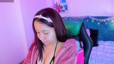 Jhiinny online show from December 2024 06:07:02 AM