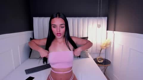 Jhoana  online show from January 2025 08:19:02 PM