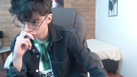 Jhoel online show from December 2024 01:02:02 PM