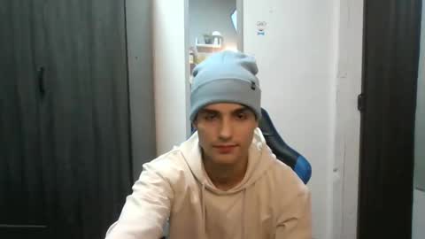 Snapshot of jhon_2000s chatting on February 2025 01:55:01 AM jhon online show from February 2025 01:55:01 AM