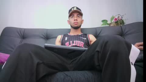 jhon_malo online show from January 2025 09:23:02 AM