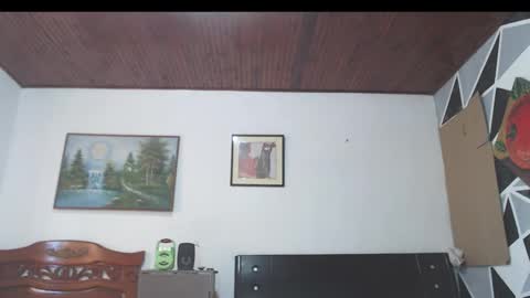 Snapshot of jhon_tommy chatting on December 2024 02:11:01 PM jhon tommy online show from December 2024 02:11:01 PM