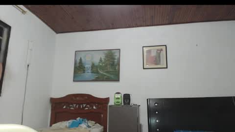 Snapshot of jhon_tommy chatting on December 2024 10:18:01 AM jhon tommy online show from December 2024 10:18:01 AM