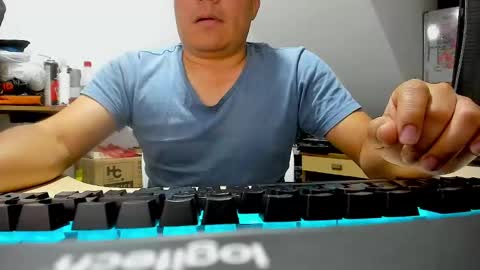 Snapshot of jhonatan_morales_s chatting on October 2025 04:46:01 AM jhonatan_morales_s online show from October 2025 04:46:01 AM