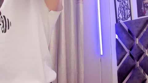 jhonny online show from March 2025 03:57:01 AM