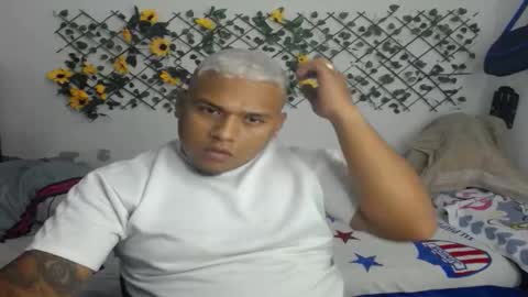 jhonny_marin online show from October 2025 03:12:02 AM