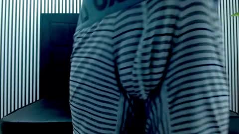 jhontorres018 online show from February 2025 09:43:02 AM