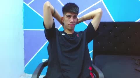 Snapshot of jhony_sex3 chatting on December 2024 03:15:02 AM jhony_sex3 online show from December 2024 03:15:02 AM