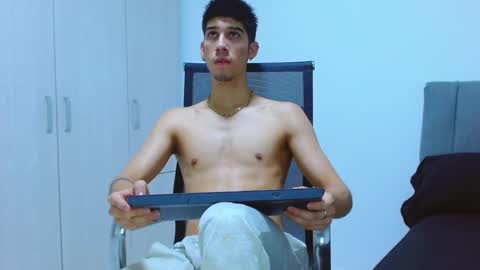 Snapshot of jhony_sex3 chatting on September 2025 02:57:01 AM jhony_sex3 online show from September 2025 02:57:01 AM