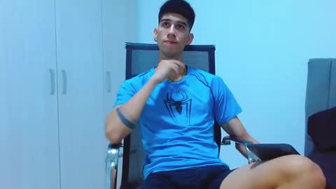 Snapshot of jhony_sex3 chatting on September 2025 04:38:01 AM jhony_sex3 online show from September 2025 04:38:01 AM