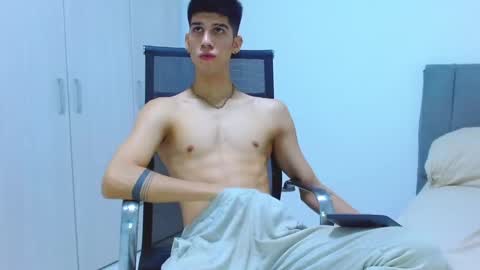 Snapshot of jhony_sex3 chatting on October 2025 04:54:01 AM jhony_sex3 online show from October 2025 04:54:01 AM