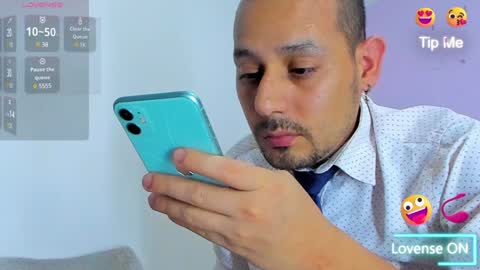 Jhony Alzate online show from December 2024 06:03:02 AM