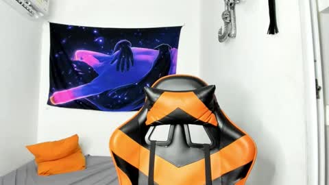 jhosep_hamilton online show from October 2025 07:01:02 PM