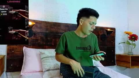 jhosuavega online show from October 2025 02:53:01 AM