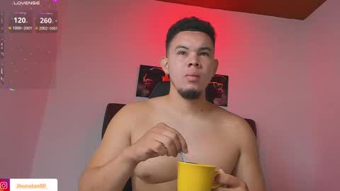 Snapshot of jhotta_foxx chatting on October 2025 07:05:02 AM Jhonatan80 online show from October 2025 07:05:02 AM