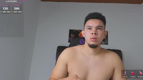 Snapshot of jhotta_foxx chatting on November 2025 07:07:03 AM Jhonatan80 online show from November 2025 07:07:03 AM