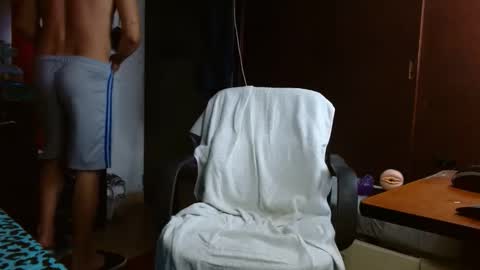 Snapshot of jhulian08 chatting on November 2025 11:21:02 PM julian online show from November 2025 11:21:02 PM