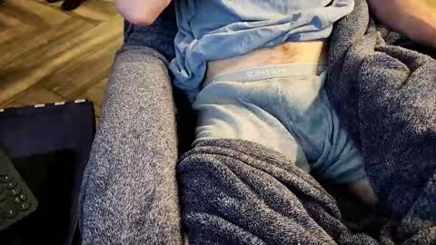 Snapshot of jhurt354 chatting on November 2025 07:00:01 AM Hungone online show from November 2025 07:00:01 AM