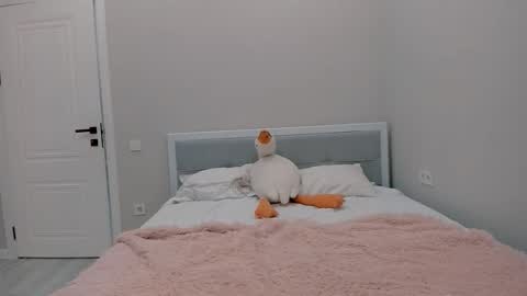 yuna online show from October 2025 01:54:01 PM