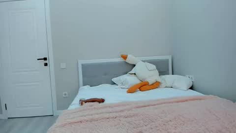 yuna online show from October 2025 02:13:01 PM