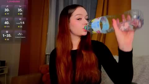 Snapshot of jiaalisaa chatting on September 2025 08:31:01 PM Lisa I would really appreciate it if you could help me achieve 88 thumbs up favorite patterns 38457588 online show from September 2025 08:31:01 PM