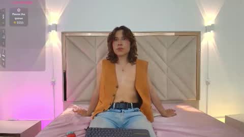 Hi Im Jim online show from October 2025 07:12:02 PM