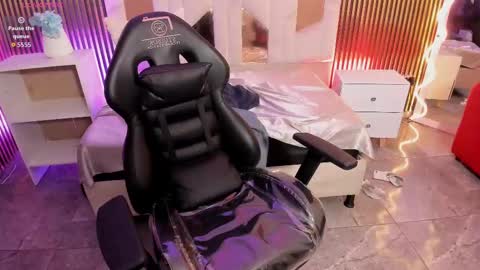 Hi Im Jim online show from October 2025 03:23:02 PM