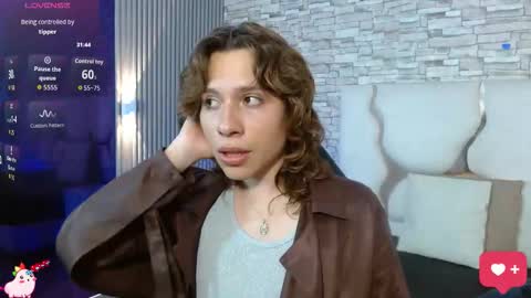 Hi Im Jim online show from November 2025 07:38:01 PM