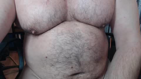 Snapshot of jimbeefbear chatting on October 2025 07:31:01 PM Jim online show from October 2025 07:31:01 PM